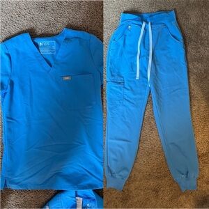FIGS Jogger Scrub Set🩵💙